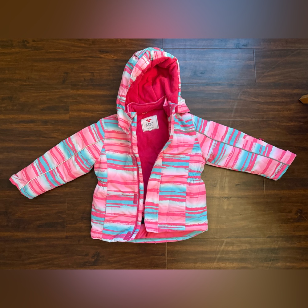 Girls Snow jacket and bibs size 6/7